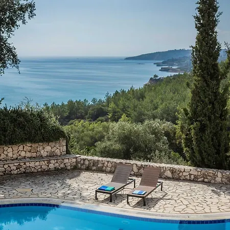 Delightful Kefalonia 3 Bedrooms Mare Blue Private Pool&close To Amenities Trapezaki Villa